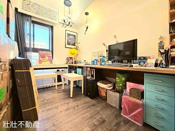 廍興公園旁｜輕屋齡中高樓層．精裝4房｜台中市北屯區樹孝路