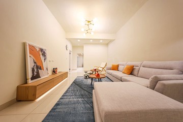 武廟商圈/翻新精美5.5米大面寬車庫一樓美寓｜高雄市苓雅區建國一路