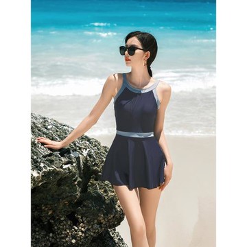 保守連體游泳衣女溫泉2025新款高級感遮肚顯瘦海邊時尚ins網紅風