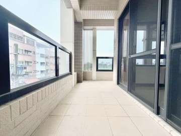 大社✨臨路超大地坪✨面寬邊間併排雙車墅｜高雄市大社區萬金路