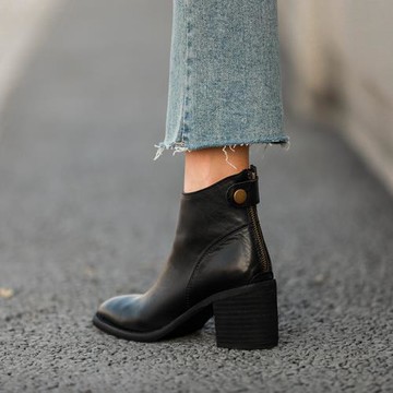 靴子女2022年新款圓頭粗跟氣質百搭網紅英倫風秋冬季復古風短靴女