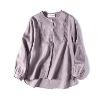 透過材質與剪裁，展現秋季時尚品味的拼接襯衫，襯衫式罩衫，帶有紅潤感的灰紫色 210806-3