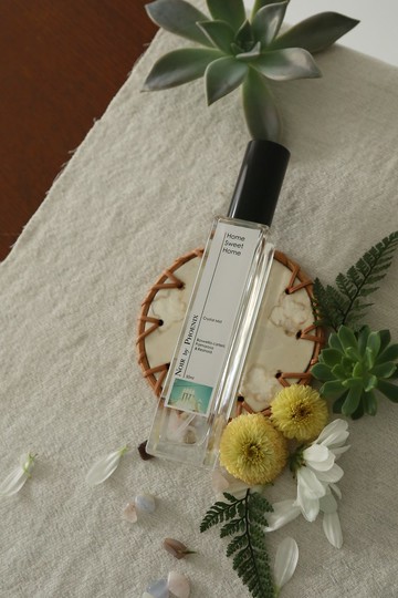 築夢之巢玄關精油水晶噴霧50ml 索馬利亞乳香 玫瑰草 松脂 香氛