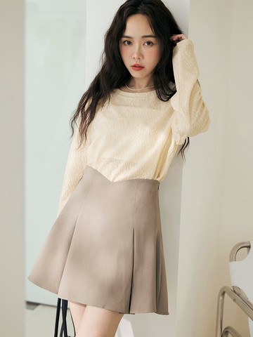 立體紋理前短後長長袖上衣