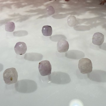 💕 𝓒. 𝓣 晶寶💕紫鋰輝  方糖 有孔洞 設計 單珠 散珠 diy 4mm 6mm左右