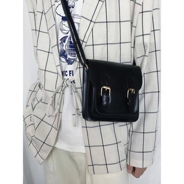 日系中性風皮質小挎包ins簡約男包韓版休閑斜挎包英倫復古單肩包