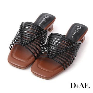 D+AF 波希女神踩雲感編織低跟拖鞋 時尚黑