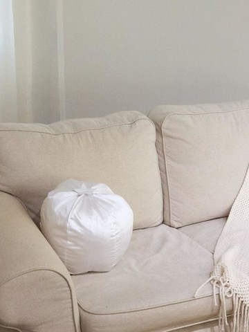 Cushion [RED]