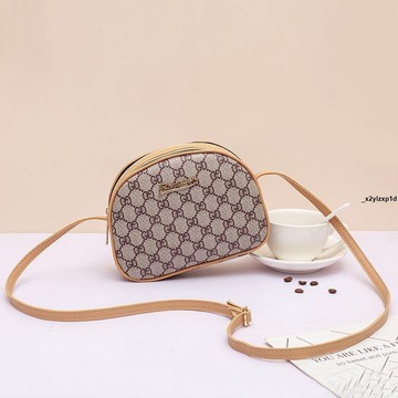 ✨女生包包 斜肩包 側背包 斜挎包復古字母印花貝殼包時尚雙拉鏈設計斜挎單肩包可調節肩帶手機女包