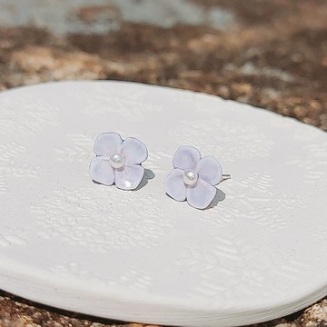 【花語系列】繡球花珍珠耳環 • Purity //925純銀