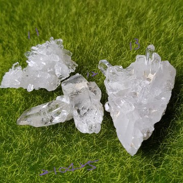 巴西Tomas Gonzaga清透水晶簇210425-11~13號