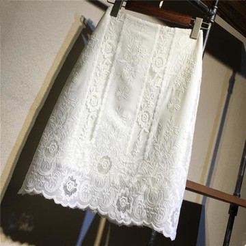 夏季白色繡花蕾絲半身裙中長款女高腰氣質輕熟不規則a字包臀裙