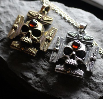 巨大的戰帥部族玫瑰石飾品墜飾 戰鎚。戰飾品 戰鎚。