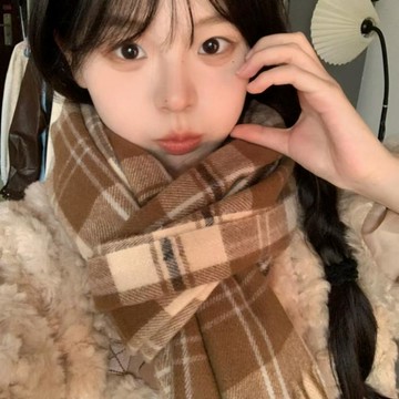 韓系格子圍巾🔥冬季學生加厚保暖披肩 可愛百搭休閒穿搭圍脖 通勤搭配脖圍 女生冬日外出圍巾 秋季穿搭圍脖 日常脖圍