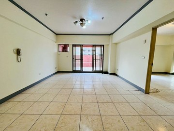 晉選好屋★左營高鐵高樓層釋出景觀大露臺三房+車位｜高雄市左營區文天路