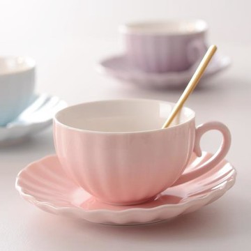 精致拉花杯碟下午咖啡杯碟套裝掛家用陶瓷茶具花茶杯拿鐵杯子耳杯