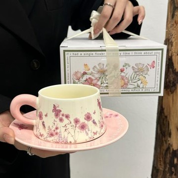 薔薇漫蝶陶瓷咖啡杯碟中古設計感喝水馬克杯高檔伴手禮精致禮盒裝