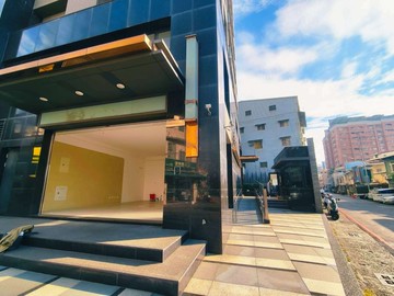 瑞隆商圈*廳籟黃金店面｜高雄市前鎮區崗山北街