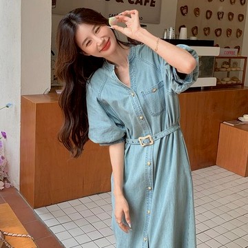 【白鳥麗子】連身裙 休閒牛仔排釦V領泡泡五分袖洋裝(附腰帶) 店長推薦