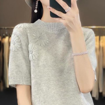 秋冬季半高領繡花羊絨短袖女寬松重工鉤花半袖毛衣針織羊毛衫大碼
