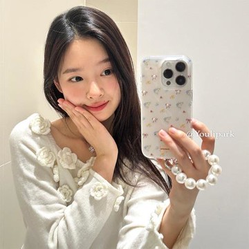 由里公園ins小眾少女溫柔立體珍珠蝴蝶結掛繩適用16pro蘋果16ProMax手機殼iPhone16全包12韓系14Promax保護套
