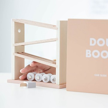 【OOYII吾憶】日本 dou toy Dou Book 系列 木製益智車子斜坡軌道滑行玩具｜生日禮物、週歲禮物｜適用年齡三歲以上【快速出貨】