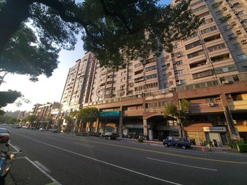 親水公園景觀3房+B1大平車(明誠一路)｜高雄市三民區明誠一路