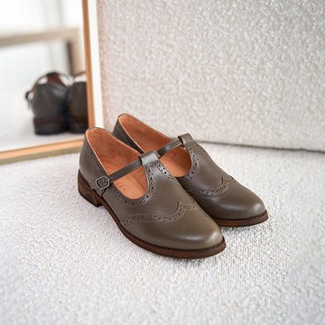 小花窗瑪莉珍鞋 _ 灰綠