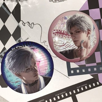 💗精選暢銷💗戀與深空衕人雙閃吧唧秦徹之之吧唧秦徹徽章圓形週邊徽章生日吧唧