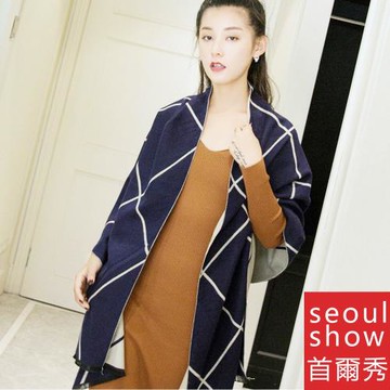 Seoul Show首爾秀 不列顛撞色菱格紋仿羊絨圍巾披肩 藏青+米白