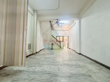昕倚【✩大雅黃金地段｜補習街大坪數透店✩ 】｜台中市大雅區學府路