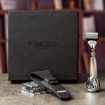 【FREED】五刀式刮鬍刀一週年紀念款 尊爵四件組禮盒-阿提米絲 客製化 刻字 送禮 生日 男生 聖誕節 交換禮物