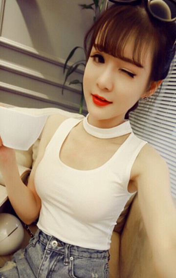 無袖修身掛脖背心女夏季新款百搭打底衫 緊身性感低胸顯瘦無袖T恤1入