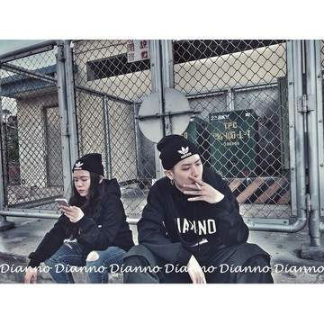 帝安諾 - ADIDAS 愛迪達 Originals 毛帽 三葉草限量款 西瓜皮 反折 台灣未發售