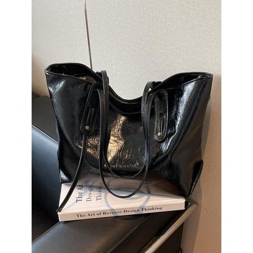 特價💖高級感油蠟皮託特包女大容量 2025新款百搭休閒通懃 單肩腋下包 單肩包 斜背包 通懃包 側背包女 側背包包 OH