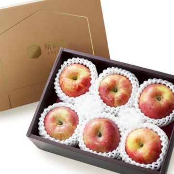 享受甜蜜蜜食刻【新鮮屋 FRESCO】美國華盛頓富士蘋果6入禮盒(56-64s)(1.6kg±10%/盒) 新年禮盒 春節禮盒 年節送禮 過年走春 送親友 伴手禮 鮮脆可口 香甜多汁 送禮大方