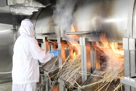  藁焼きかつおのたたき 1kg （藻塩入り）