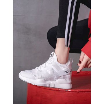 超火小個子內增高女鞋2026爆款新款休閑超輕老爹秀氣顯腳小運動鞋