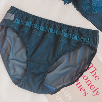 MUMU【B01867-2】微戀藍雨。蕾絲花邊內褲 女內褲 性感 透氣 微透膚 蕾絲內褲 台灣 女款 蕾絲三角內褲