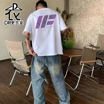 DR更衣室-復古簡約工裝風紫色幾何圖案印花短袖 寬鬆 落肩T恤 五分袖 大尺碼5XL【NL626047】