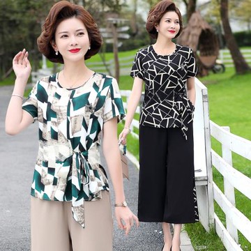 媽媽夏裝套裝洋氣50歲中年女雪紡T恤小衫中老年女短袖上衣兩件套