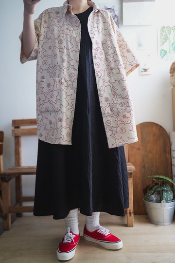 米色棉麻紅線花工裝襯衫短袖