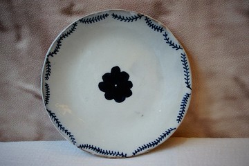 手作粉引 心花開圓皿 Ø15cm 餐碟 點心盤 飾物盤 骨盤