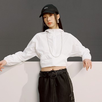 MODERN TECH ULTRALIGHT 運動外套