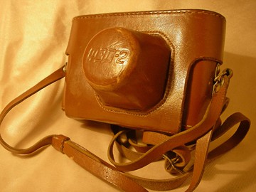 蘇聯製造的 FED 2 底片旁軸相機原廠皮套