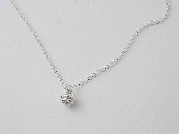 小結球 | 細項鍊 925純銀 鎖骨鍊 簡約 手工銀飾 情人禮物