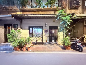 浮洲站門口方便停車一樓　可隔３房亞東捷運｜新北市板橋區大觀路二段