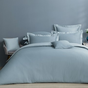 新品_東妮寢飾(單人/雙人/加大/特大)300織長纖細棉素色兩用被床包組／北歐藍