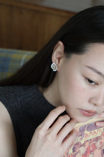 傲雪之姿耳環\經典款 925銀針 夾式耳環 耳夾 情人節禮物 花