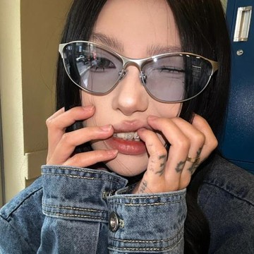 抖音Y2K高級感達人街拍辣妹墨鏡女高級感美式復古金屬貓眼太陽鏡